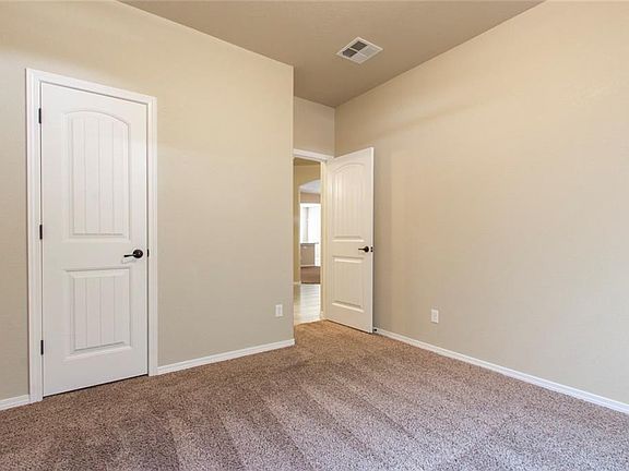 5th image of 4004 Loma Dante Dr