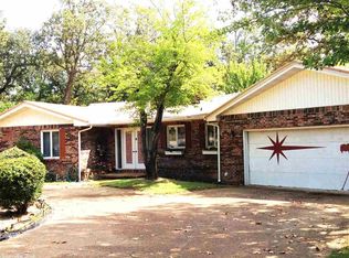1402 Sleepy Hollow Dr, Horseshoe Bend, AR 72512