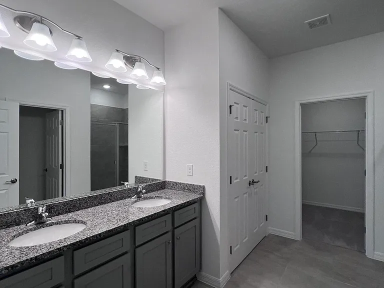 246 Brookshire Ave — Photo 8