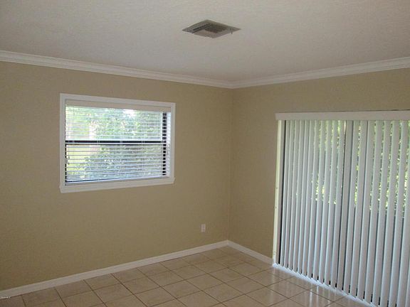 5th image of 196 Christine Dr #196