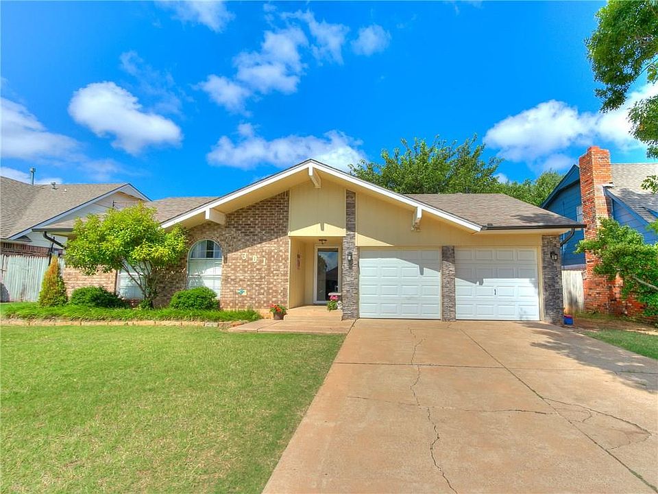 1st image of 301 S English Dr