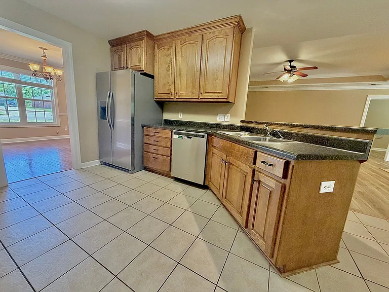 110 Autumn Branch Dr — Photo 8