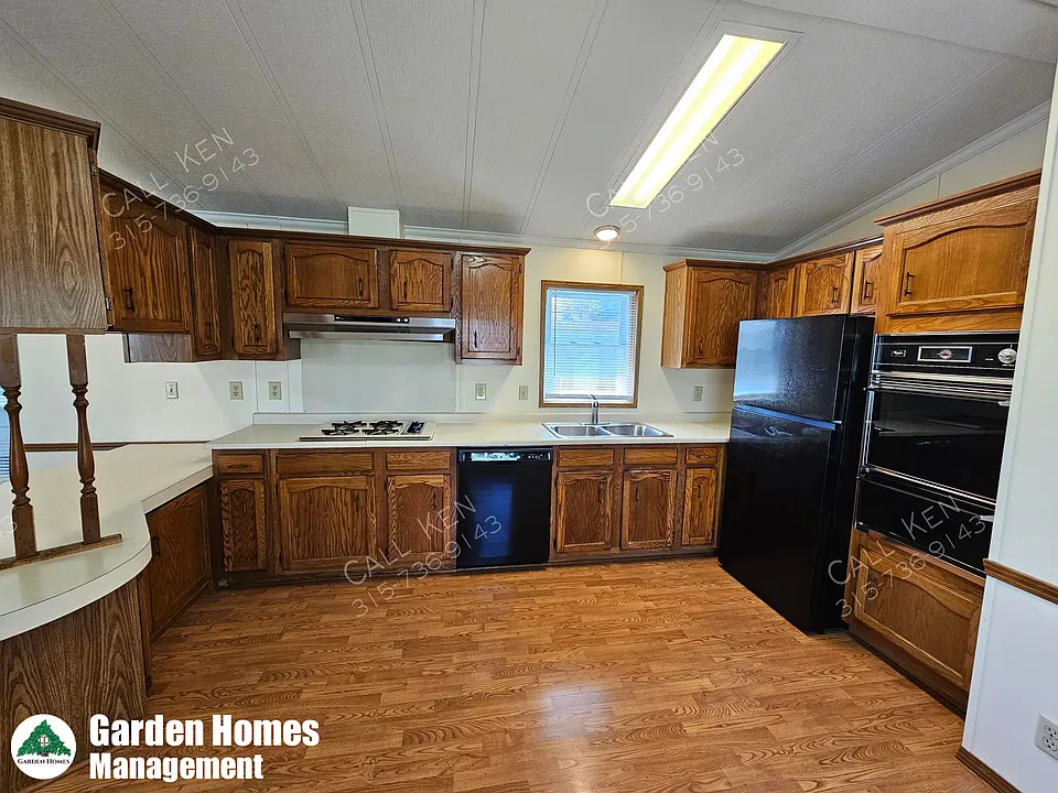 5 Lilliana Ln