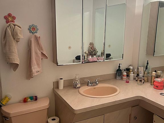 5th image of 2746 E 64th St Floor 1