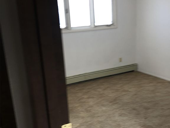 5th image of 501 S 19th Ave APT B