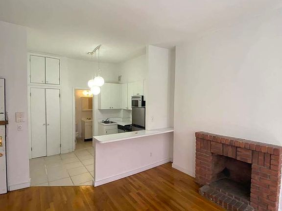 3rd image of 282 W End Ave APT 4F