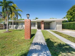 20700 Jacaranda Rd, Cutler Bay, FL 33189