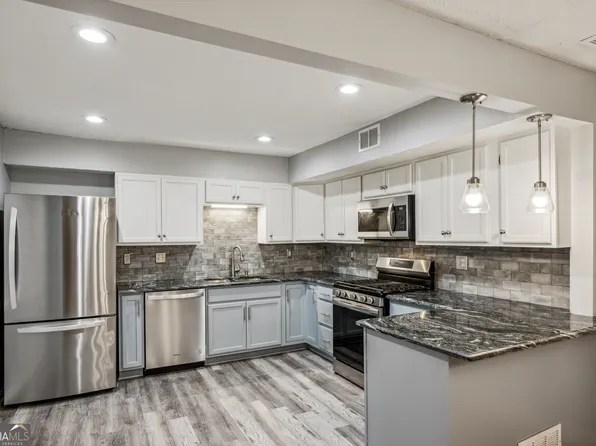 1451 Oakridge Cir #1451, Decatur, GA 30033