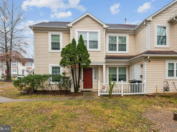 906 Dunloring Ct, Upper Marlboro, MD 20774