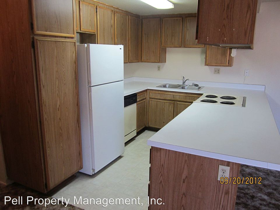 2nd image of 4336 Iowa St Unit 1