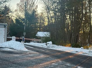 103 Catalpa Ln, Dingmans Ferry, PA 18328