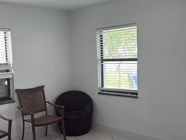 2550 Jackson St — Photo 15
