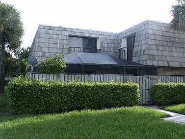 2nd image of 322 Buttonwood Ln