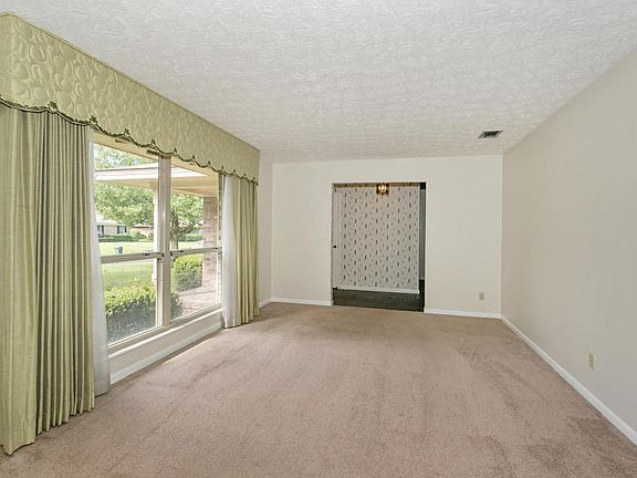 Living Room Towards Foyer
