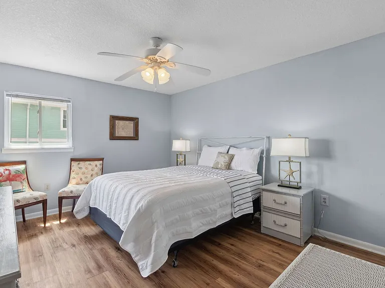 3056 S Fletcher Ave #203 — Photo 13