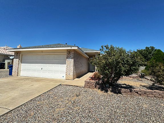 2nd image of 10411 San Gregorio Dr NW