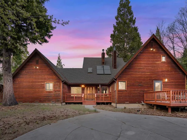 1517 Eddy Dr, Mount Shasta, CA 96067