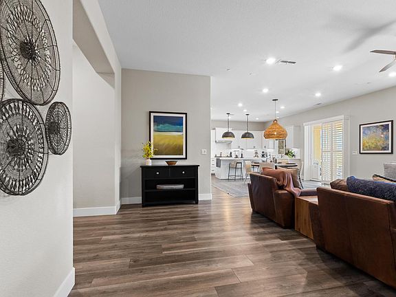 5th image of 2137 Arbor Ridge Dr