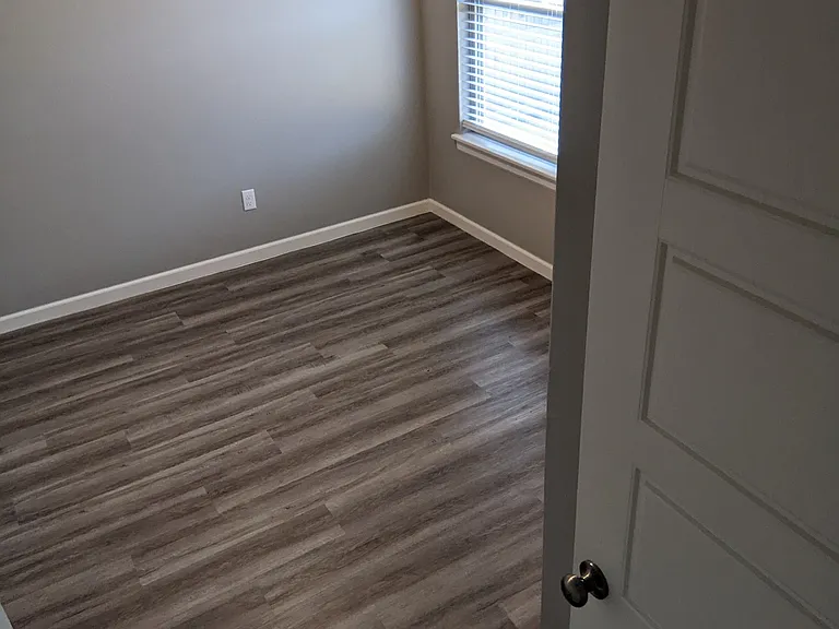 Spare Bedroom 3 / Home Office