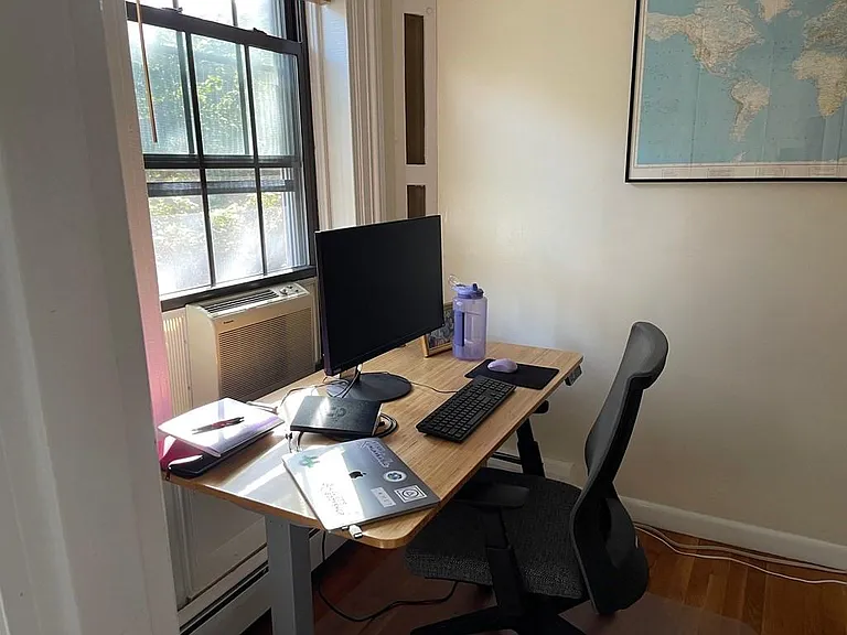 11 Hanson St #2 — Photo 2