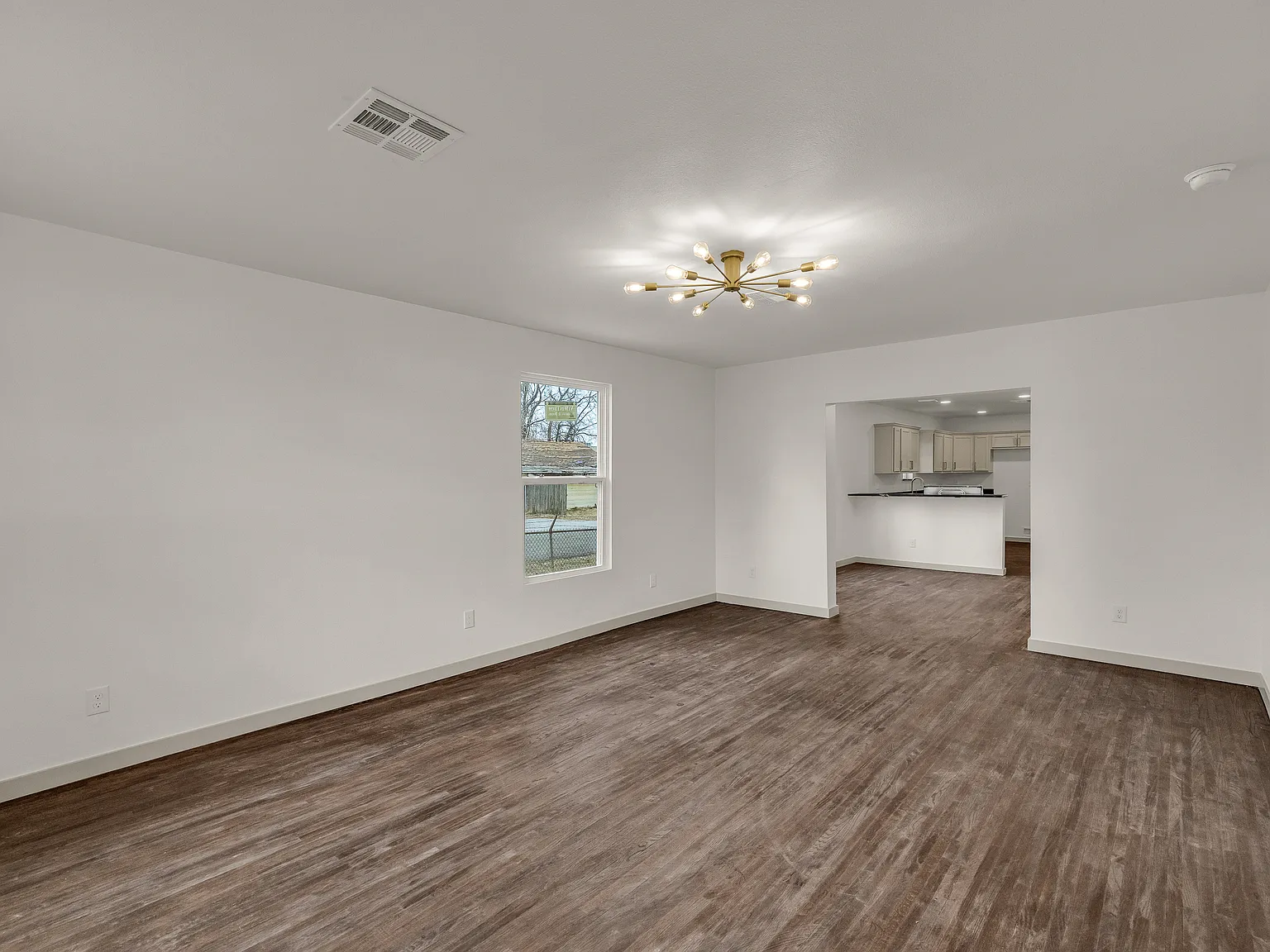 1017 West Newton Street - 1 — Photo 3