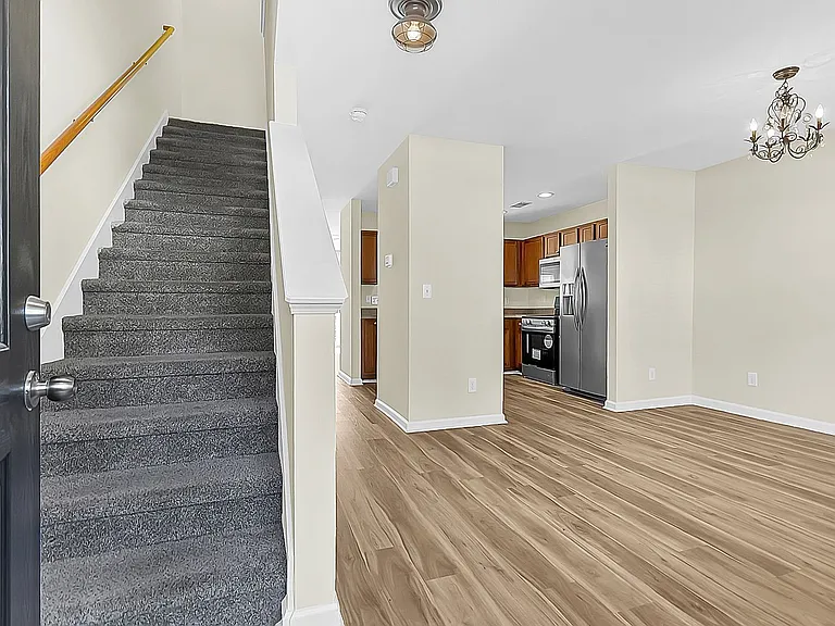 1003 Washitonia Way #C — Photo 6