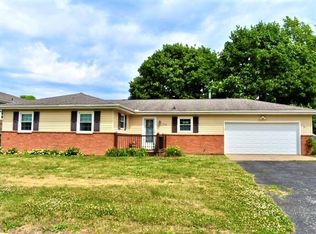 705 Wiker Dr, Rock Falls, IL 61071