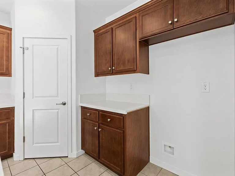 3707 Red Fir Ln — Photo 8