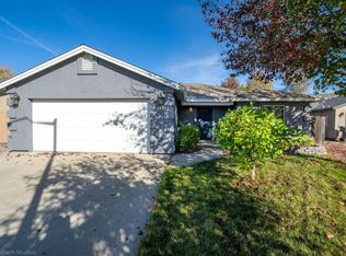 1090 Monterra Ln, Redding, CA 96002