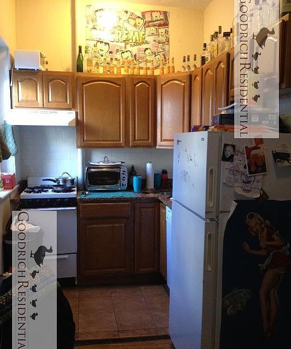 2nd image of 204 Hemenway St #D1