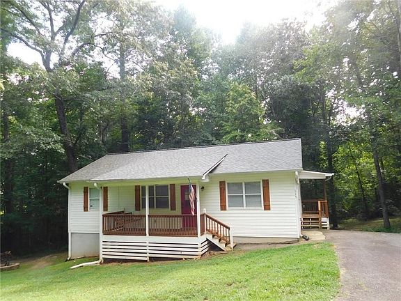 4th image of 115 Richard Ct