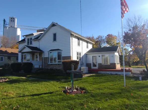 11704 E Lennon Rd, Lennon, MI 48449