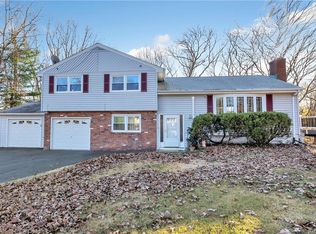 45 Horseshoe Dr, Trumbull, CT 06611