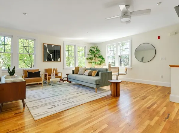 411 Norfolk St Unit 2A, Somerville, MA 02143