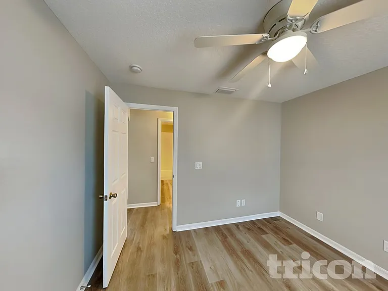 11107 Cranston St — Photo 9