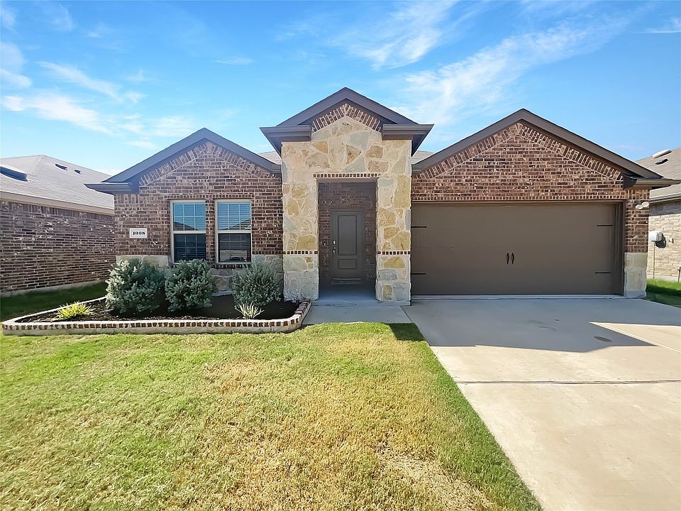 1st image of 1008 Poinsettia Blvd