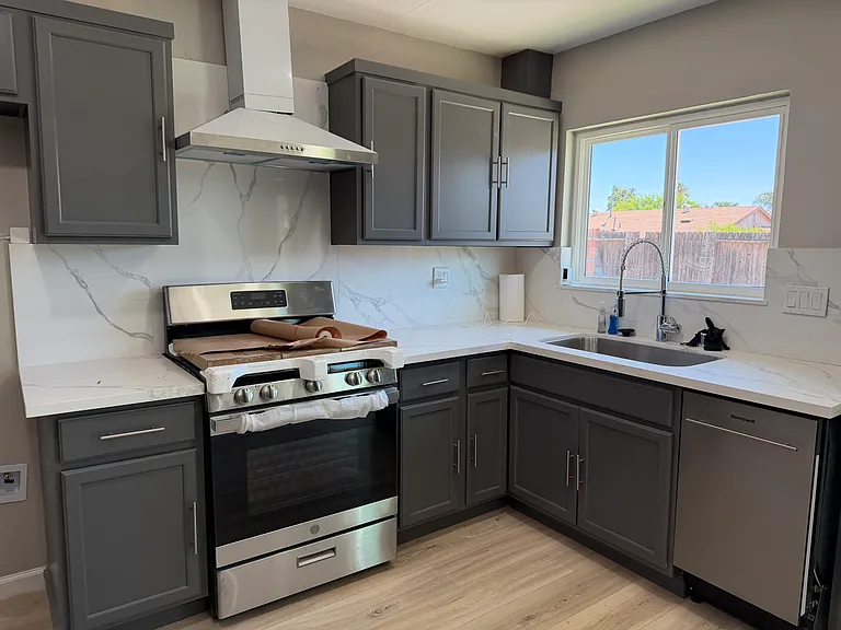 25293 Bay Ave — Photo 7