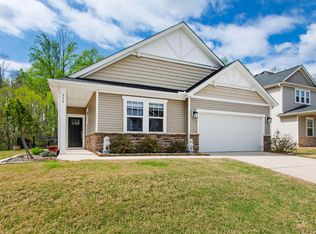 339 Summer Ranch Dr, Fuquay Varina, NC 27526