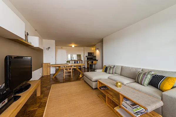 Sold by SBNY RE | media 34