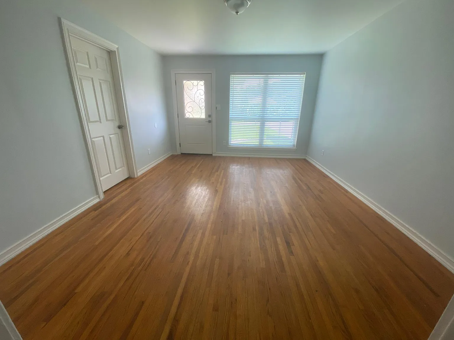 1610 Periwinkle St — Photo 4