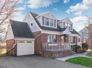 27-10 Urban Pl, Fair Lawn Boro, NJ 07410