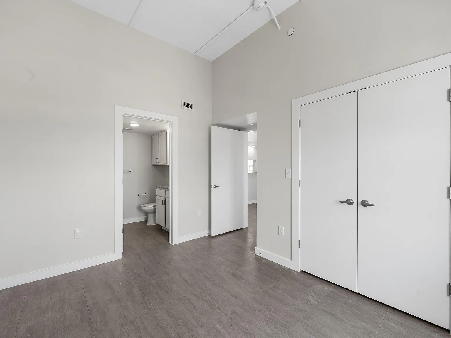 1 bed, 665 sqft, $1,250 — Photo 1