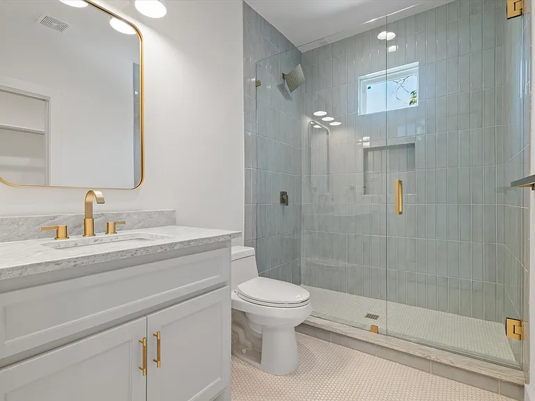 6255 Belmont Ave — Photo 24