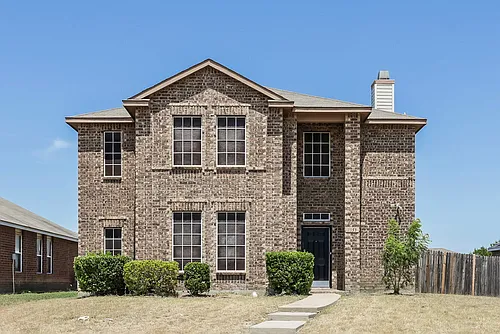 1253 Spring Water Dr Photo 1