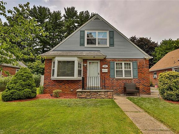 2nd image of 828 N Leh St