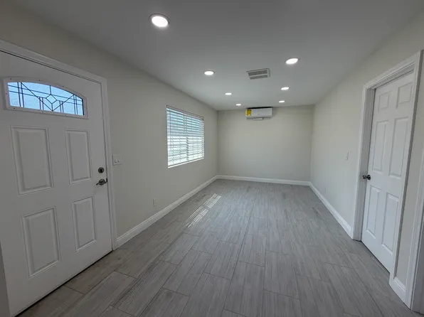 414 E Fir Ave #2, Oxnard, CA 93033