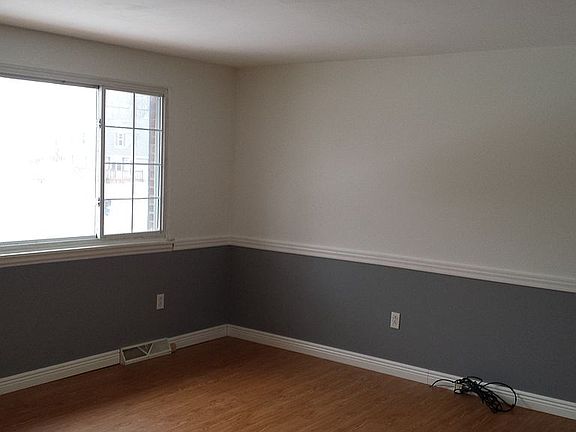 3rd image of 5462 S Park Ave
