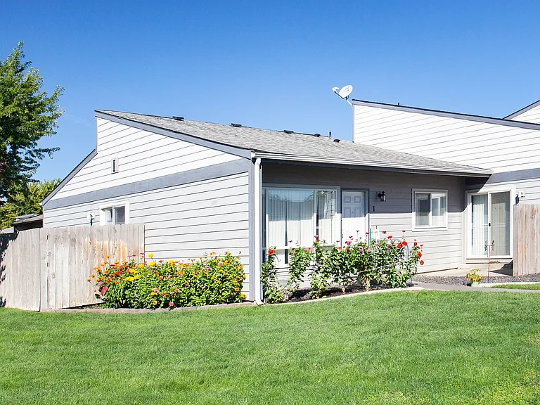 Aspen Hills Apartments — Photo 16