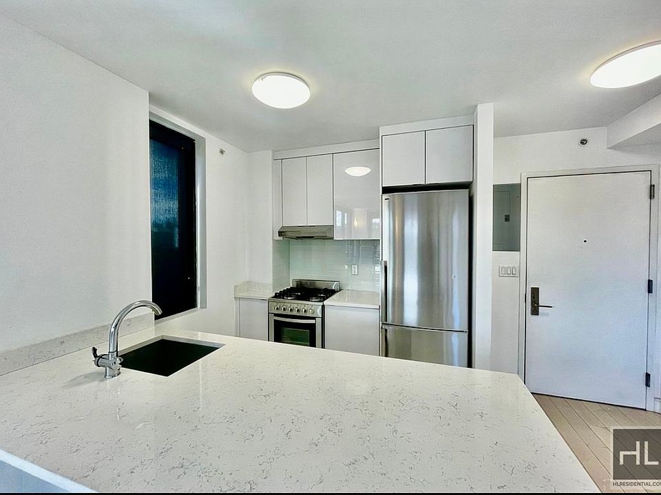 1st image of 2740 21st St APT 6C