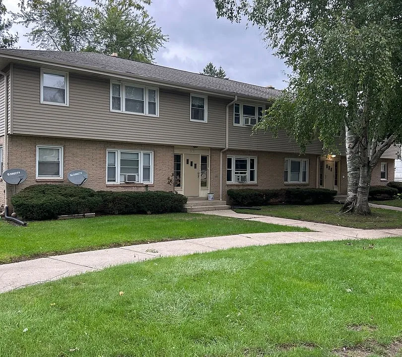 5870-5876 Tower Rd